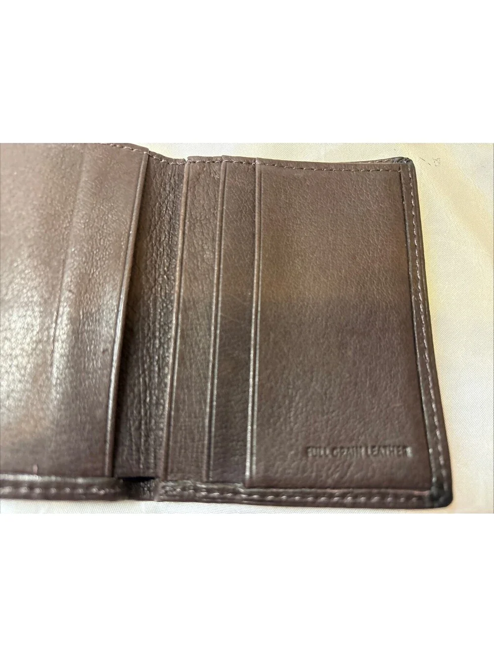 NEW NWOT Vintage Brown Embossed Eagle Full Grain Leather Trifold Wallet Mens